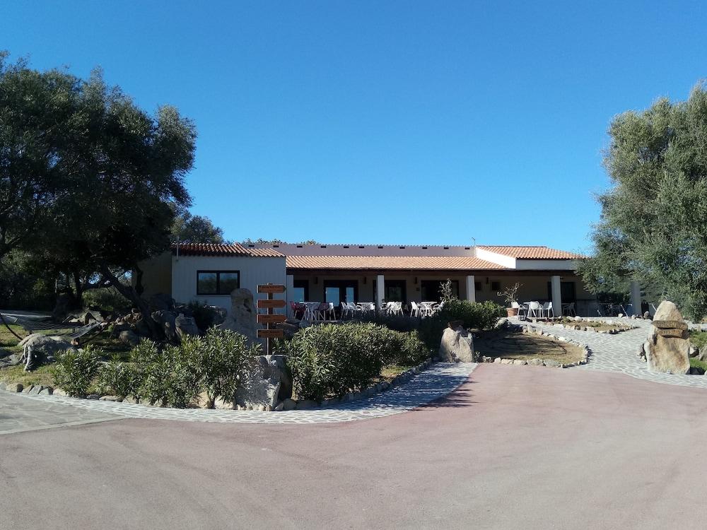 Penzion Liscia Country Relais Sant'Antonio di Gallura Exteriér fotografie