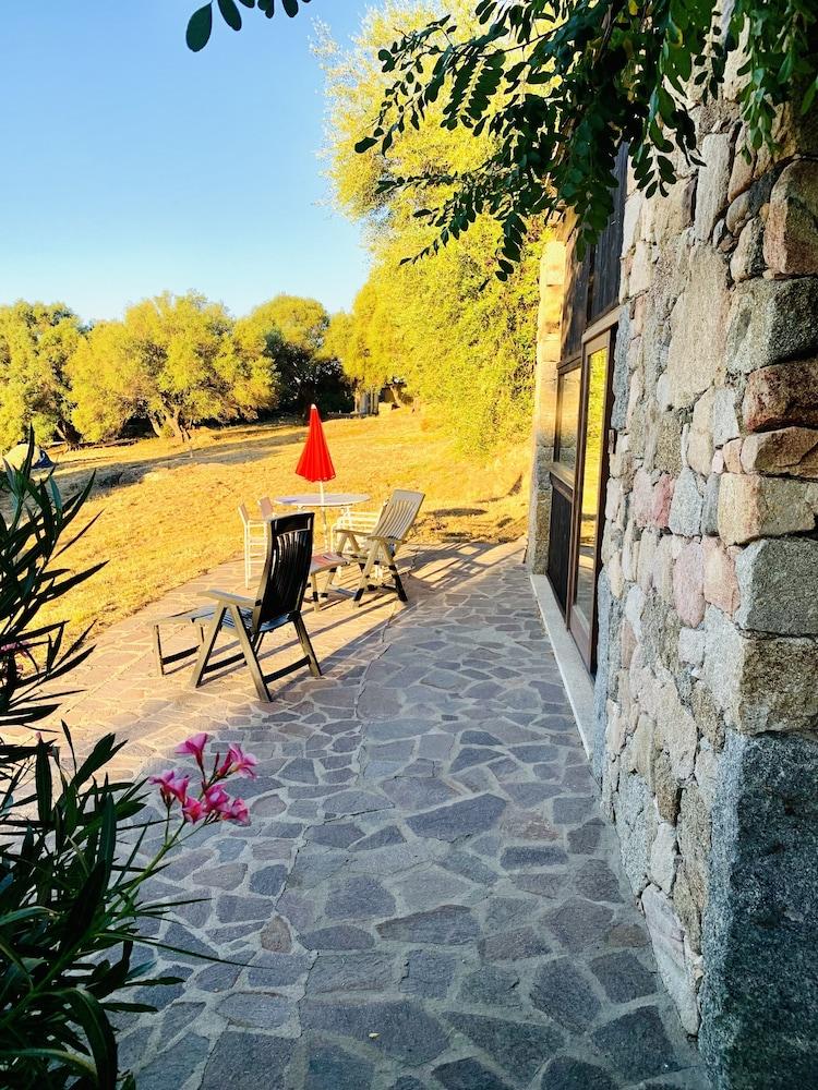 Penzion Liscia Country Relais Sant'Antonio di Gallura Exteriér fotografie